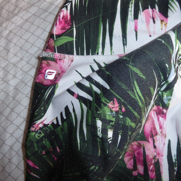 Fabletics Patterned Leggings - Picture 3 of 4